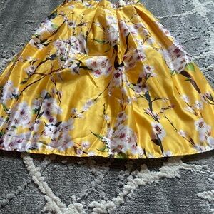 Vintage Floral satin Yellow A-Line Skirt , lined size small
